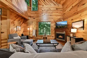 Cozy Couples Cabin! Hot Tub! Romantic! - Image 2