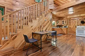 Cozy Couples Cabin! Hot Tub! Romantic! - Image 5