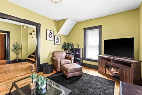 Walkable To Murals - Sleeps 6 - Dog-Friendly - Image 3