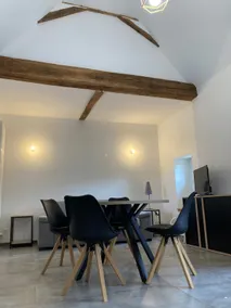 Renovated apartment in the heart of Bourbonnais - Image 3