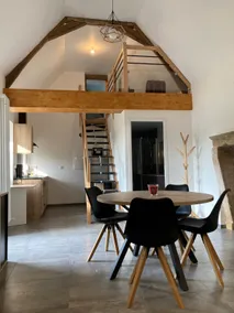 Renovated apartment in the heart of Bourbonnais - Image 5