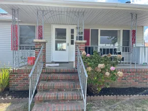 Adorable 3-Bedroom Family Beach House! - Image 2