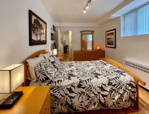 Cozy Apt in Great Central location + free parking - 31 night minimum - Image 5