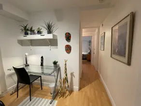 Cozy Apt in Great Central location + free parking - 31 night minimum - Image 4