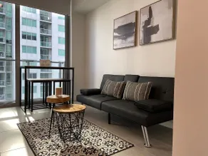 Luxurious Apartment with views of Biscayne Bay! - Image 2