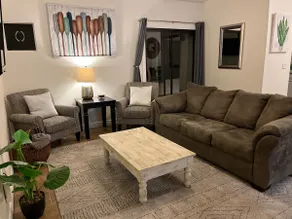Charming Retreat In Oro Valley - Image 3