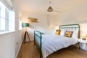 Peaceful Cottage by the Sea - Image 3