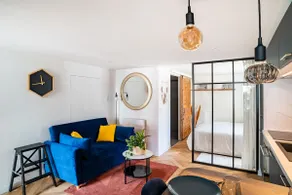 Independent, peaceful cocoon in the heart of the village - sleeps 4 - Image 2
