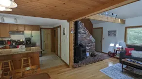 White Mountain Chalet; great for skiers, hikers & families! - Image 4