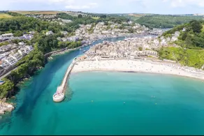 Cornwall Large Beach House Sea & Beach Views - 4 Bedrooms & 3 Bathrooms - Image 3