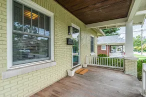Cozy Kenwick Bungalow in the Heart of Lexington - Image 3