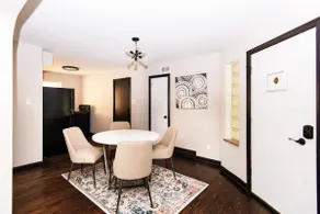 Ravishing 1-Bedroom Apartment with Street Parking - Image 2
