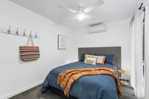 Perfectly positioned in the Heart of Town! - Image 4