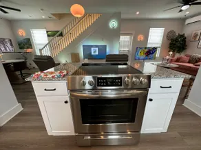 New Luxury Smart Home w Courtyard - Image 3