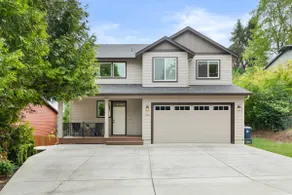 4 Bedroom Home Near Downtown Camas w/Private Sauna - Image 2