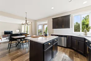 4 Bedroom Home Near Downtown Camas w/Private Sauna - Image 5