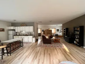 900 square foot Studio Loft in Fairhaven - Image 2