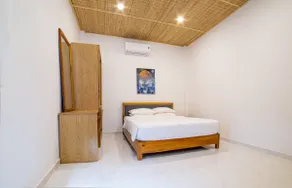 Spacious 2 BR Villa Kitchen &Balcony near Beach - Image 3
