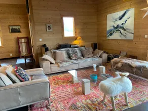 Contemporary chalet, panoramic view - Image 2