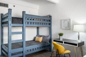 Private Studio w/3 beds & Resort Pool Pass! - Image 3