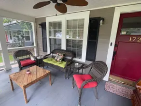 1920’s Vintage Cozy Cottage Near Dtwn & Hospital - Image 2