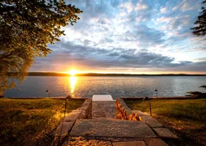 Private Lake Front Home in Suttons Bay - Image 3