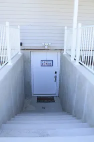 Beautiful, Spacious Basement Suite, Sleeps 7 - Image 2