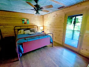 Secluded Riverfront Cabin 5 acres on Little Missouri River - Image 5
