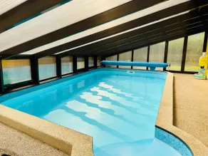 Family villa with indoor pool - Image 2