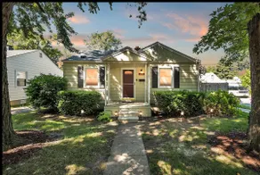 Ferndale's Charming Boho style 2bd w/ Fenced Yard - Image 2