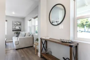 Luxurious -Pet Friendly Suite Downtown Paso. - Image 3