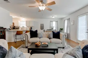 Pet/Kid friendly! 20 min to Austin! 4 BR! - Image 2
