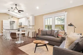Charming Remodeled Bungalow walkable 2 DT Petaluma - Image 5