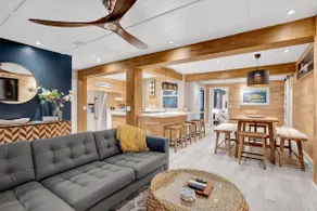 Beachside Escape: Movie Room+Private Backyard+Fun - Image 4