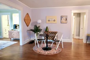 Beautiful University Bungalow - Image 5