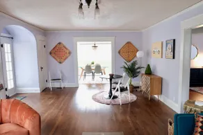 Beautiful University Bungalow - Image 4