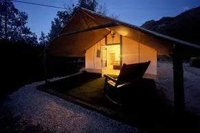 Glamp Otter · Glamp Otter · Glamp Otter · Glamp Ot - Image 3