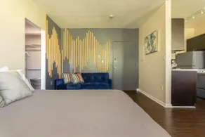 Sexy Studio centrally located w/parking & wi-fi - Image 4