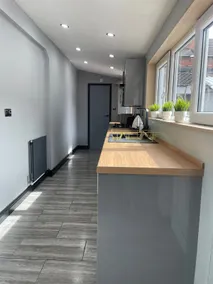 3 bedroom/2bathroom entire house 5mins to town - Image 2