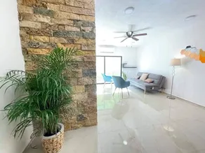 Beautiful house, great location near squares - Image 2