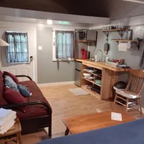 The \"40 Steps\" Cabin Tiny house - Image 4