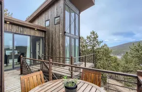Off-grid Cabin W/ Breathtaking Mt View - Image 5