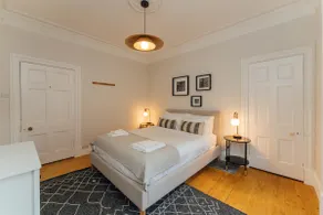 Riverside 2-Bed Ground Floor Flat | Free Parking - Image 4