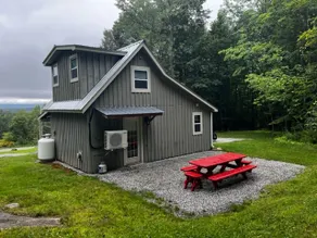 Warm and cozy cottage in the Northeast Kingdom. - Image 4