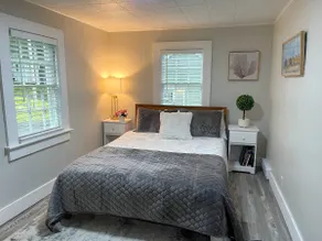 Spacious 1 Bedroom Cottage Close to Everything 1 - Image 2
