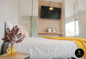 Bee Stays - Northway House - Image 3