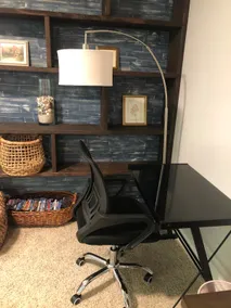 Cozy 1 bedroom with living room and Kitchenette. - Image 3