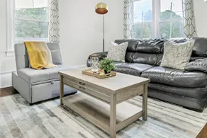 Cozy 2 bedroom home near downtown Gaffney. - Image 2