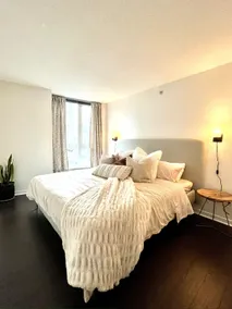 Keefer Kondo | KING bed | vibes | pool - Image 4