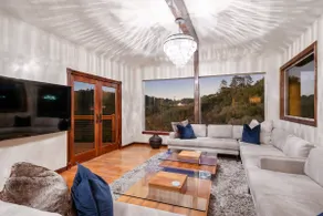 Farpoint: Heated Infinity Pool, Mountain Views - Image 3